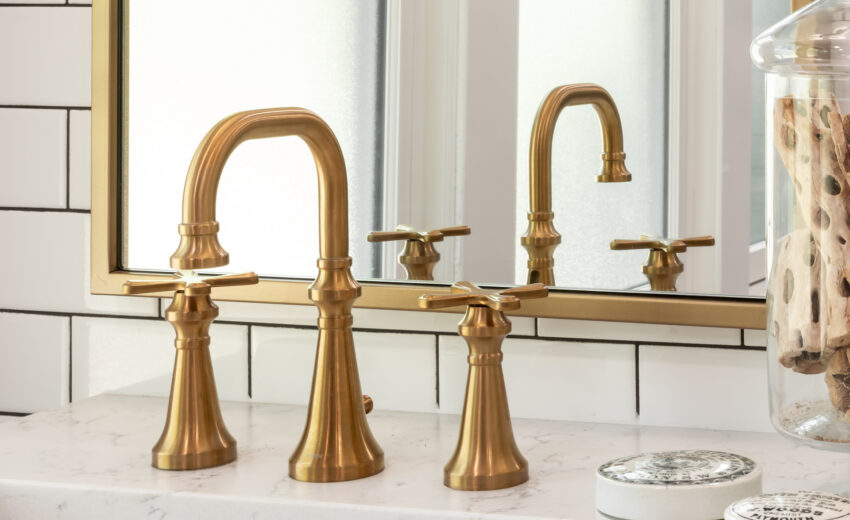 Brass Bathroom Fixtures