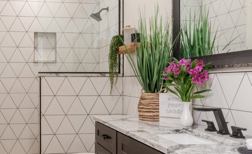 Contemporary Bathroom
