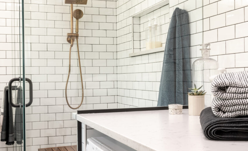 Shower with Subway Tile