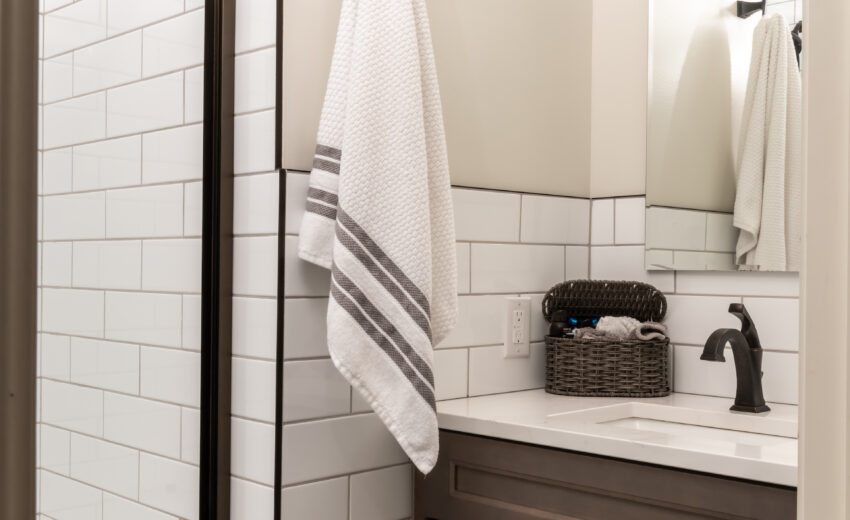 Small Space, Vanity Design