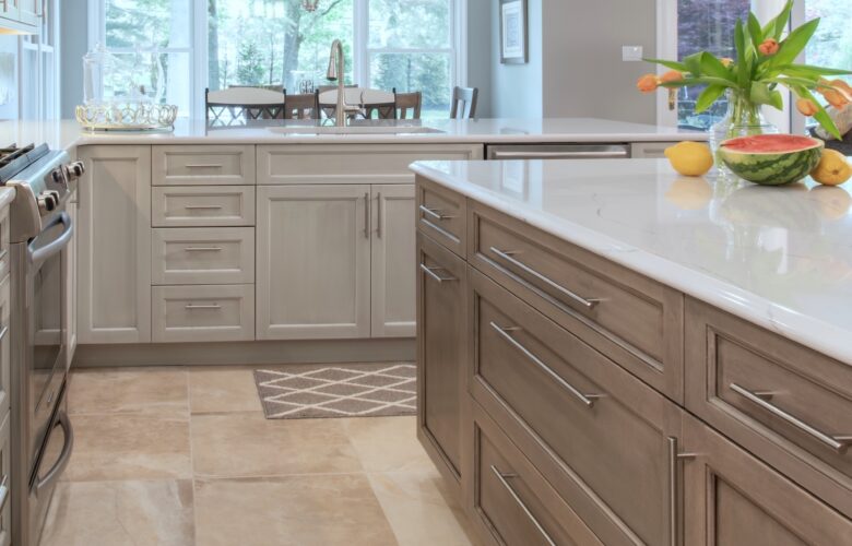 Warm Transitional Kitchen