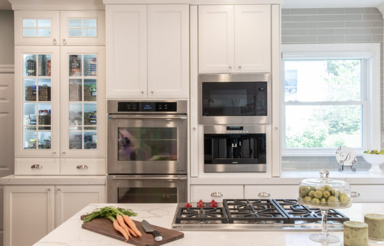 Traditional Farmhouse Kitchen