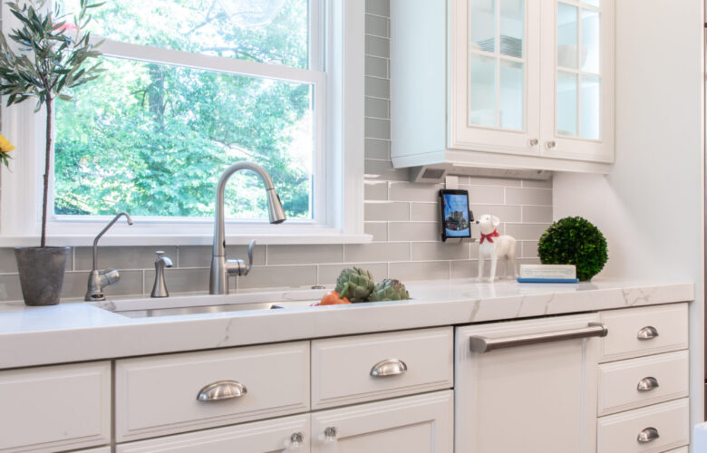 Traditional Farmhouse Kitchen