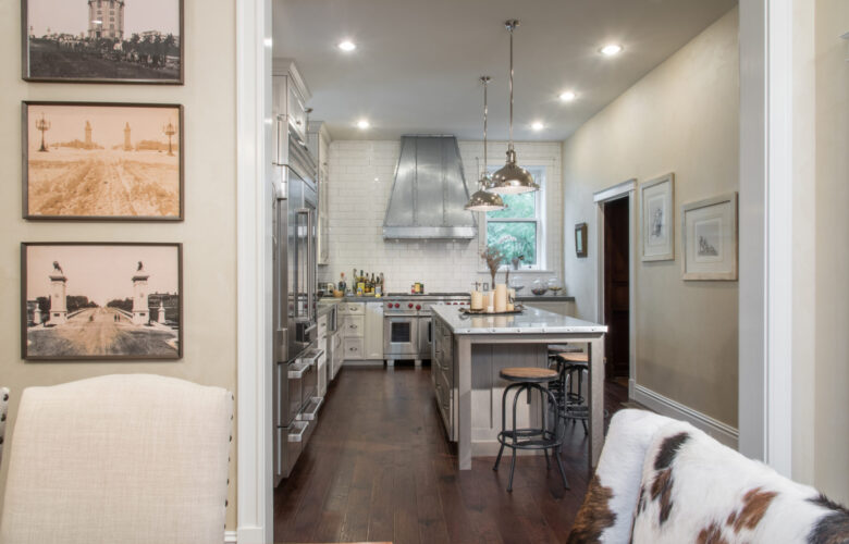 Elegantly Accented Kitchen