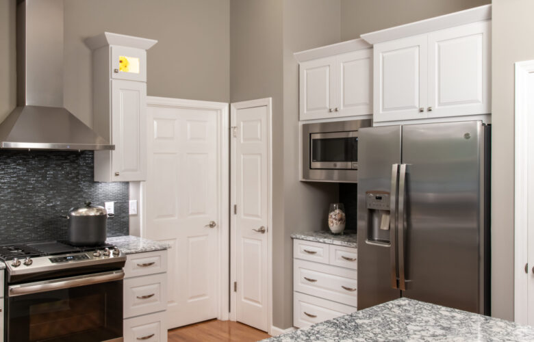 Transitional White Kitchen