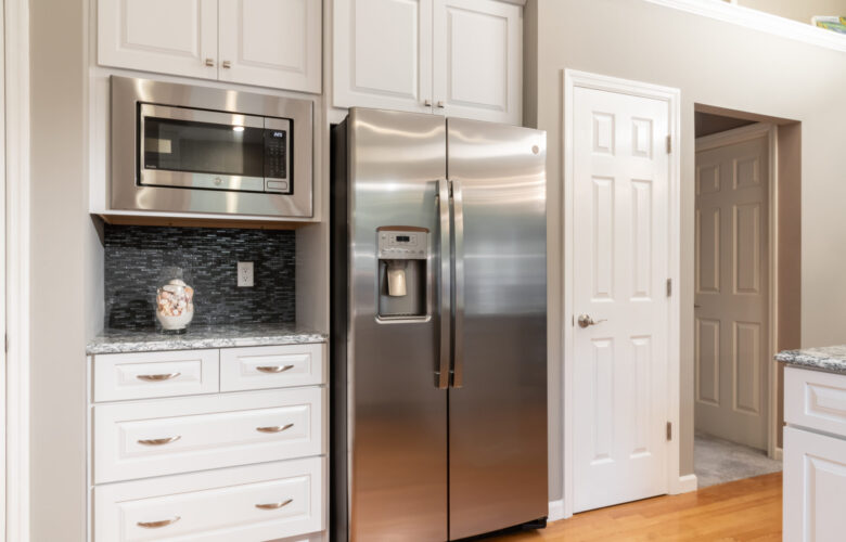 Transitional White Kitchen