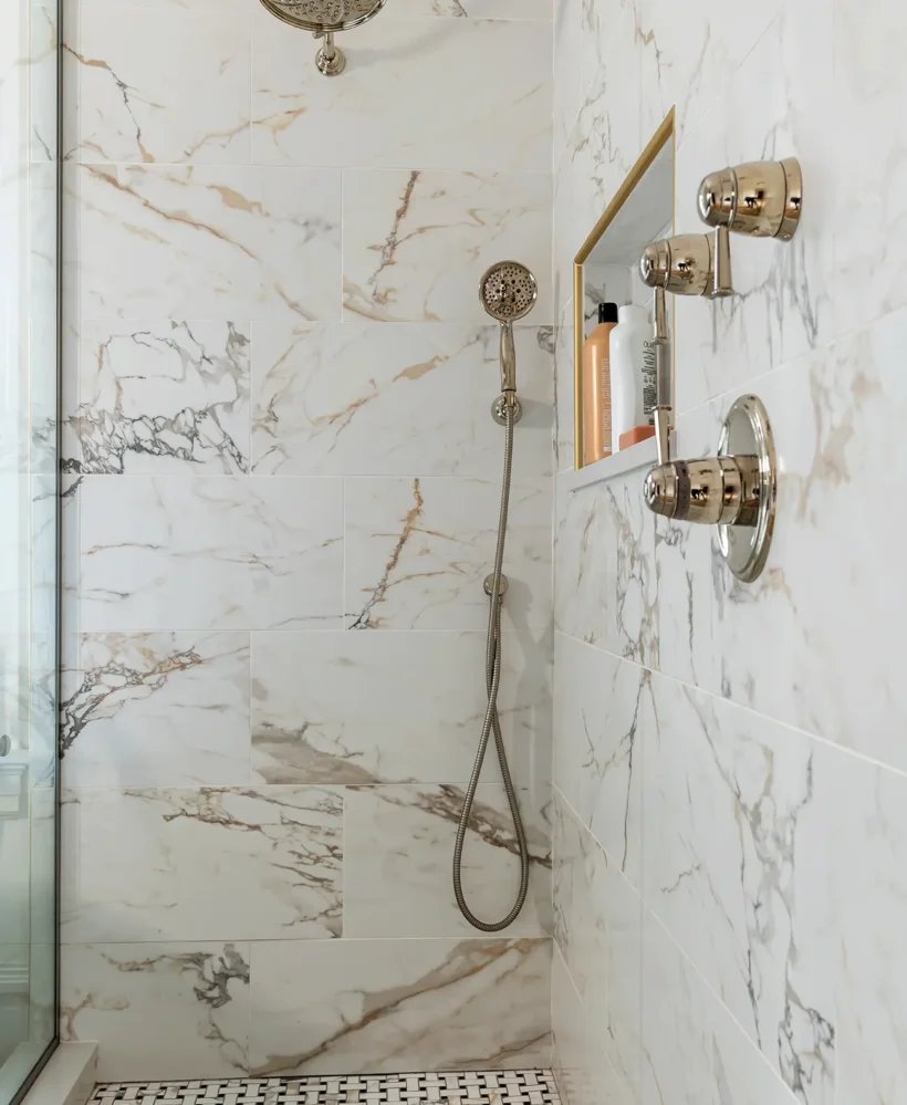 RSI - McCausland Main Bath-5810